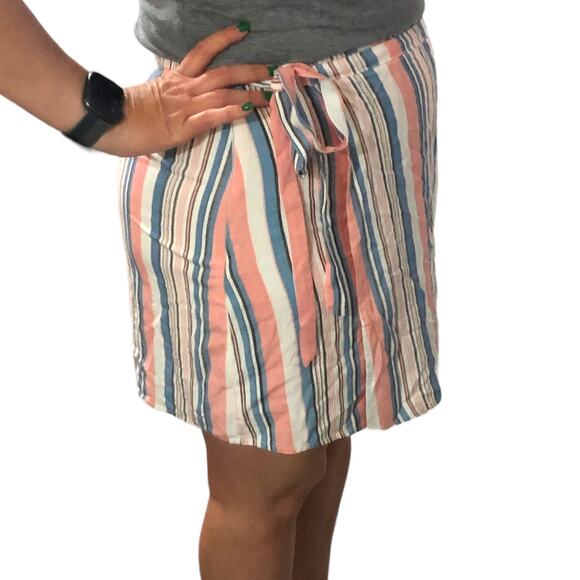 Sadie & Sage LARGE Lilia Faux Wrap Skirt - Stitch Fix Striped Waist Tie - Picture 5 of 12